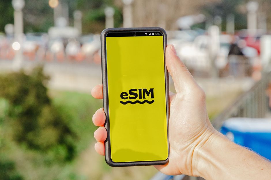 Motorola eSIM Support: Which Models Really Work in 2026